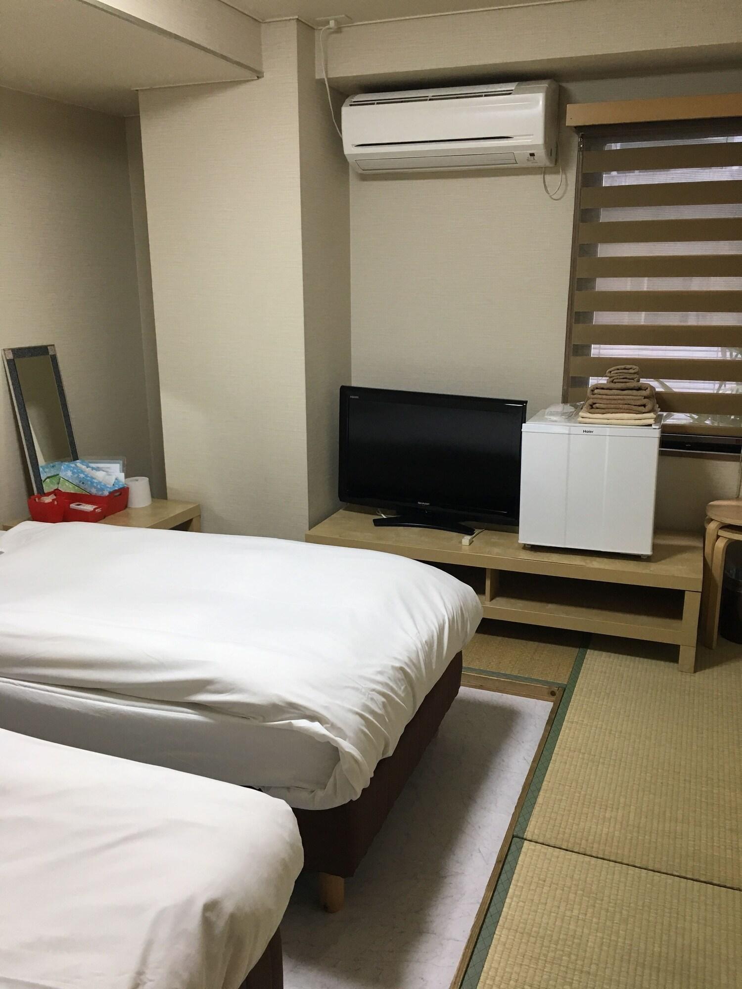 Hotel Empire in Shinjuku Tokyo Bagian luar foto