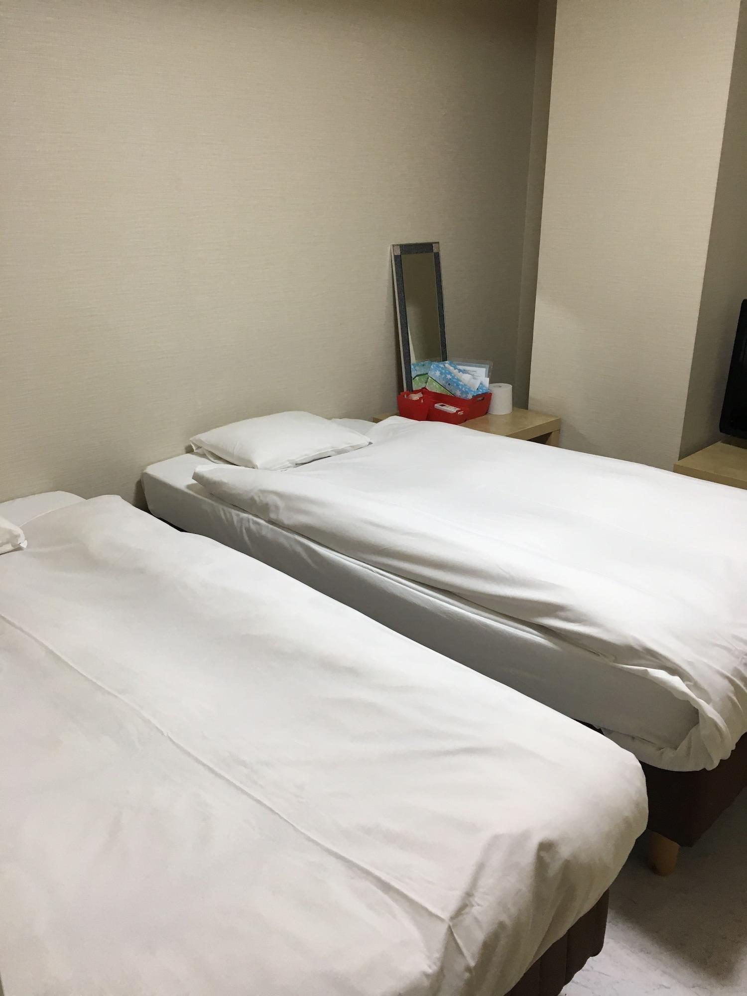 Hotel Empire in Shinjuku Tokyo Bagian luar foto