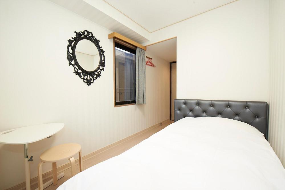 Hotel Empire in Shinjuku Tokyo Bagian luar foto