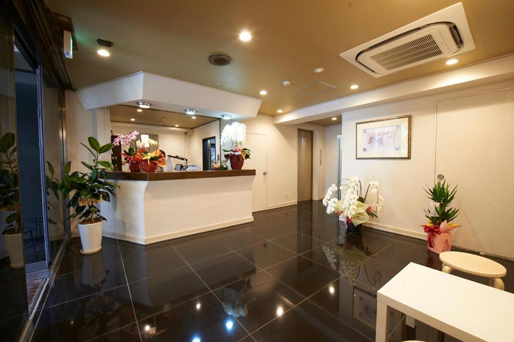 Hotel Empire in Shinjuku Tokyo Bagian luar foto